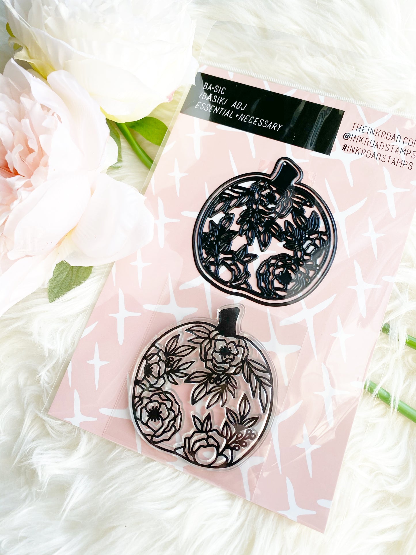 BASICS: Pumpkin - Stamp & Die Set